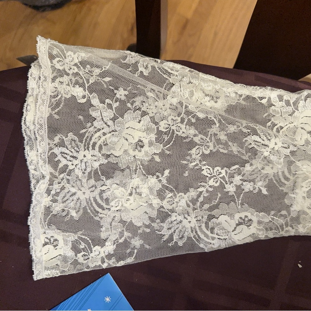 Bridal Robe - Picture 9 of 10